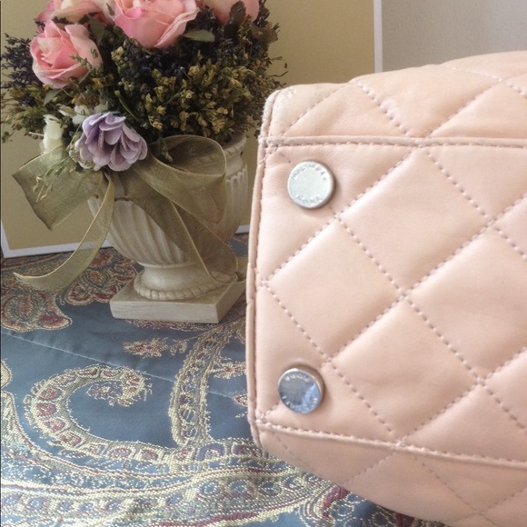 ❤SOLD❤SOLD❤MICHAEL KORS QUILTED SHOULDER BAG - Picture 5 of 8